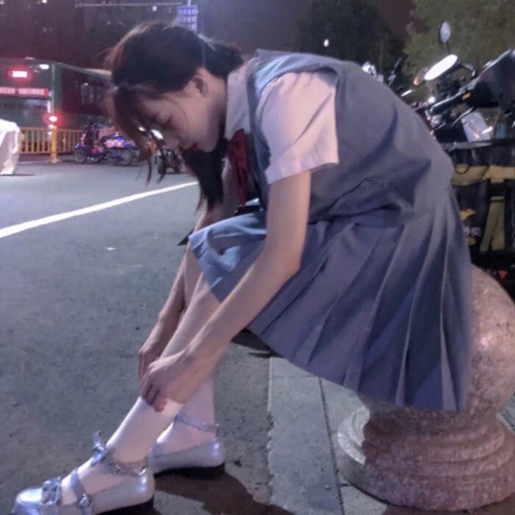 濑田宗次郎（身份：十刃最强、“天剑”、微笑的修罗） - 演唱会高清修复在线观看 - 电脑直播